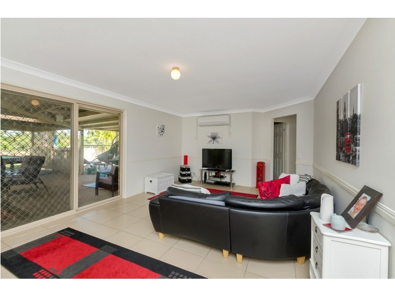 67 Poole Rd, Fernvale QLD 4306
