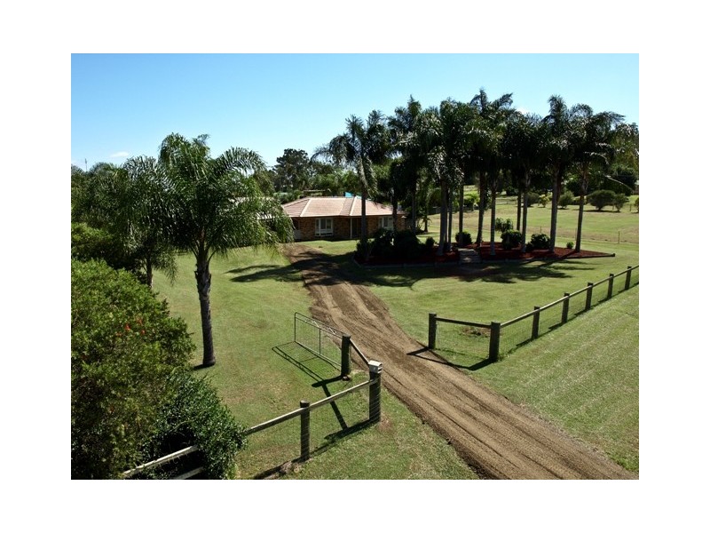 67 Poole Rd, Fernvale QLD 4306