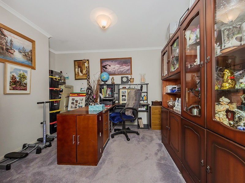 6 Boronia Court, Collingwood Park QLD 4301