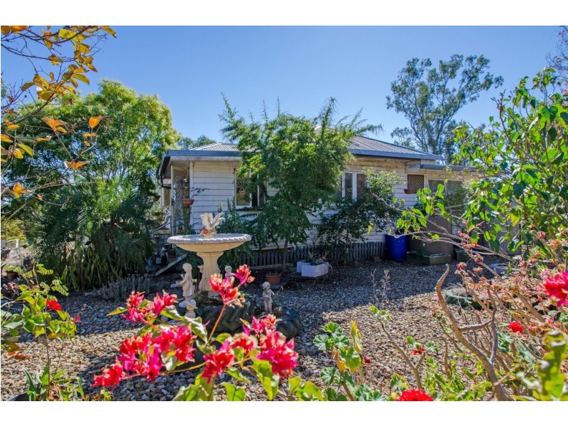 52 Kent Rd, Rifle Range QLD 4311