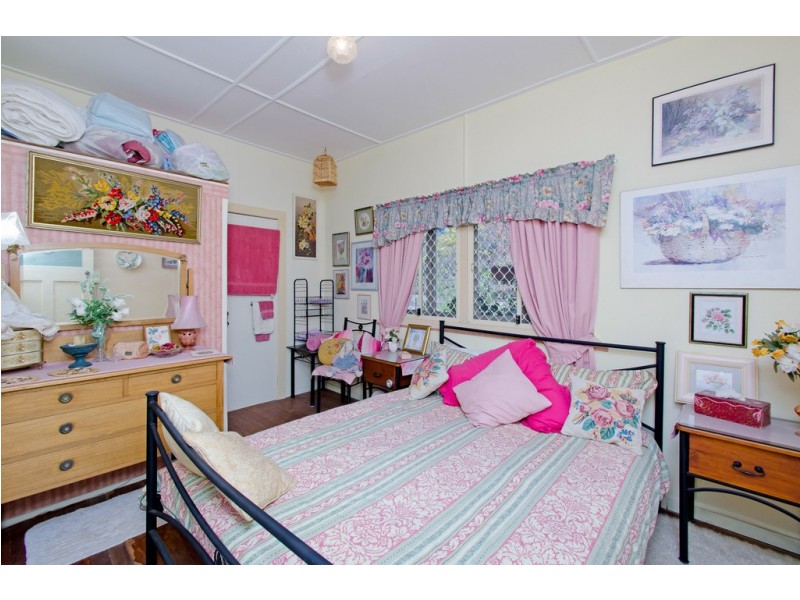 52 Kent Rd, Rifle Range QLD 4311