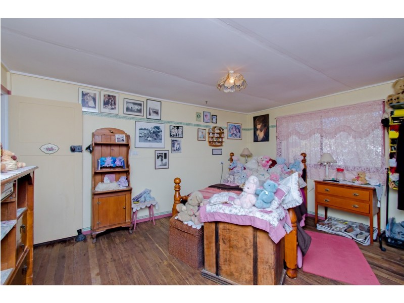 52 Kent Rd, Rifle Range QLD 4311