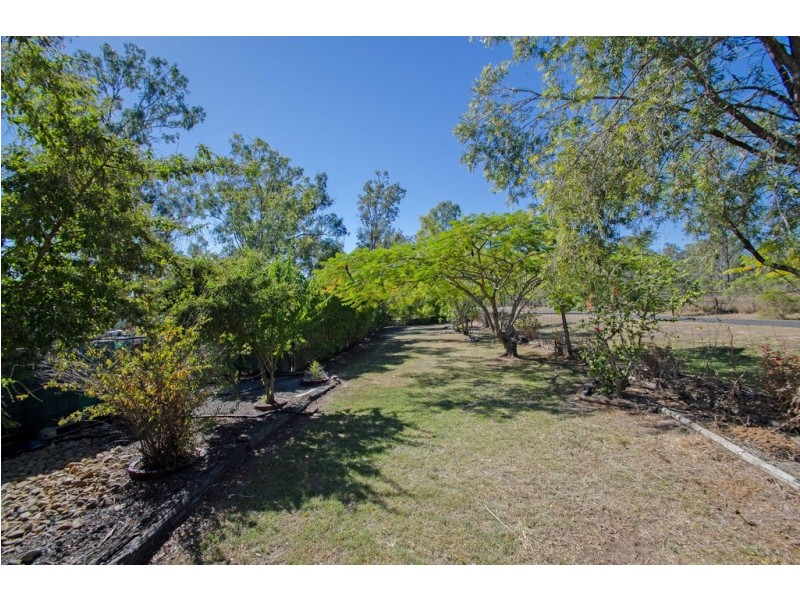 52 Kent Rd, Rifle Range QLD 4311