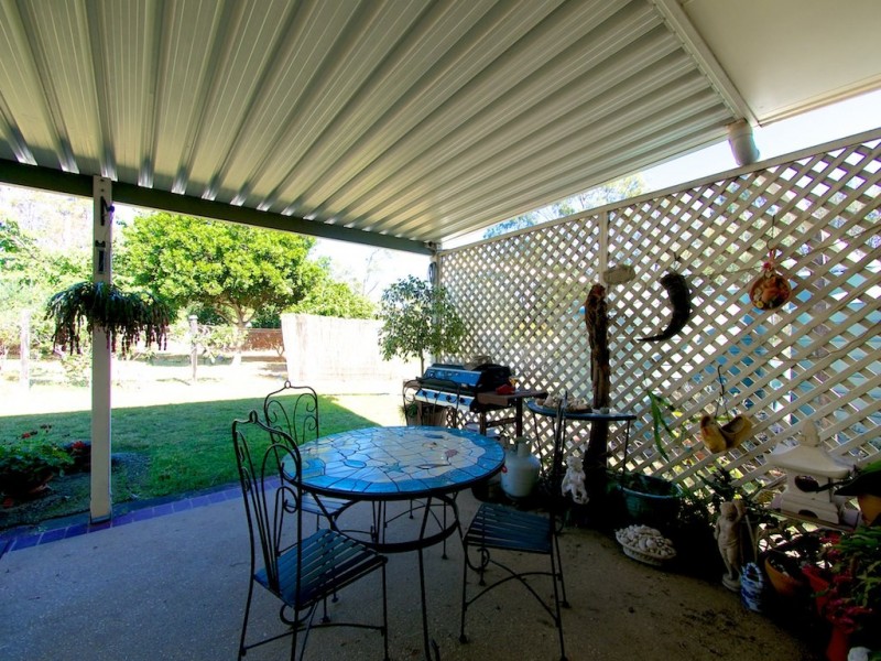 9 Paddy Smith Dr, Pine Mountain QLD 4306