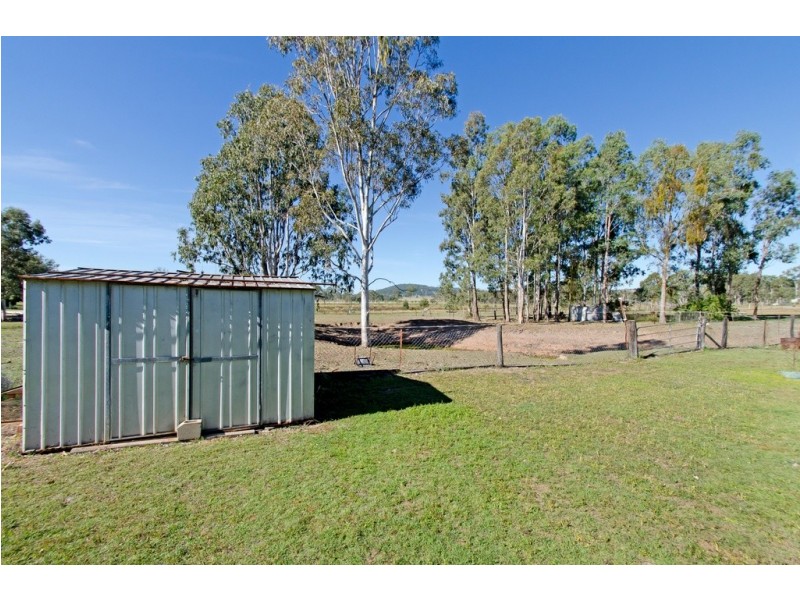 25 Walnut Dr, Brightview QLD 4311