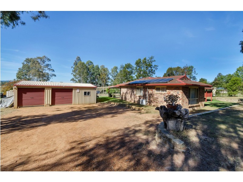 25 Walnut Dr, Brightview QLD 4311