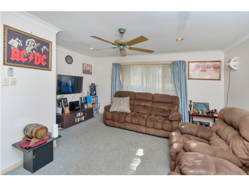 25 Walnut Dr, Brightview QLD 4311