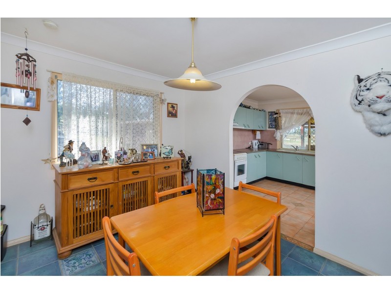 25 Walnut Dr, Brightview QLD 4311