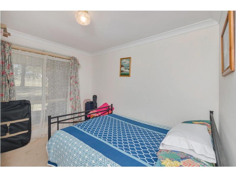 25 Walnut Dr, Brightview QLD 4311