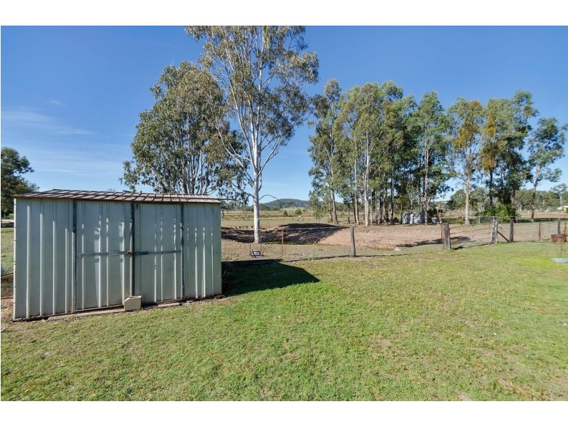 25 Walnut Dr, Brightview QLD 4311