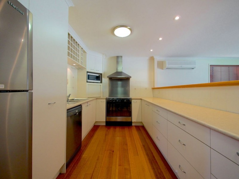 29 Melrose Dr, Flinders View QLD 4305