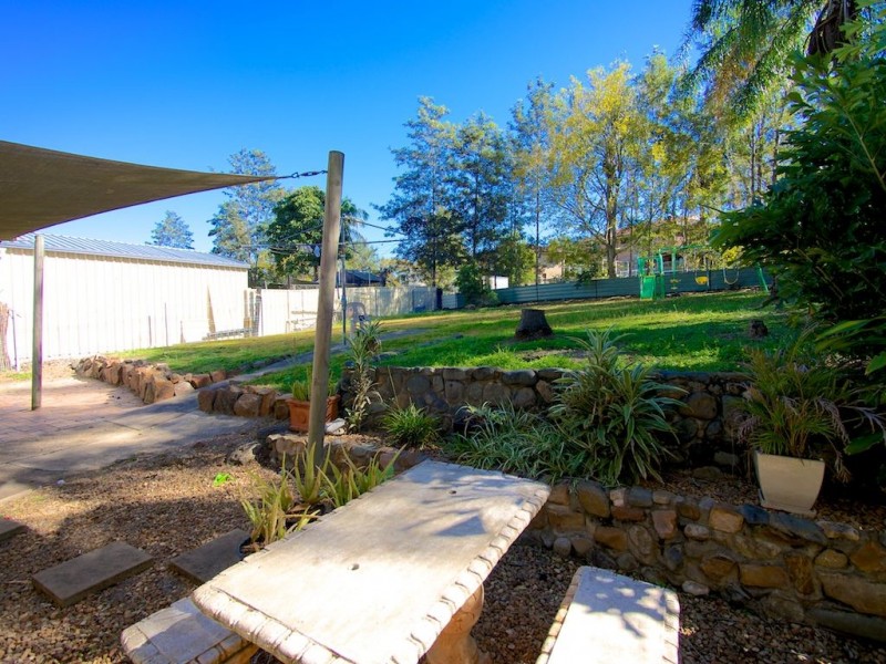 29 Melrose Dr, Flinders View QLD 4305