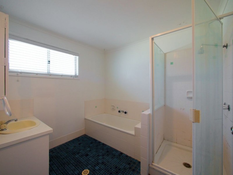 29 Melrose Dr, Flinders View QLD 4305