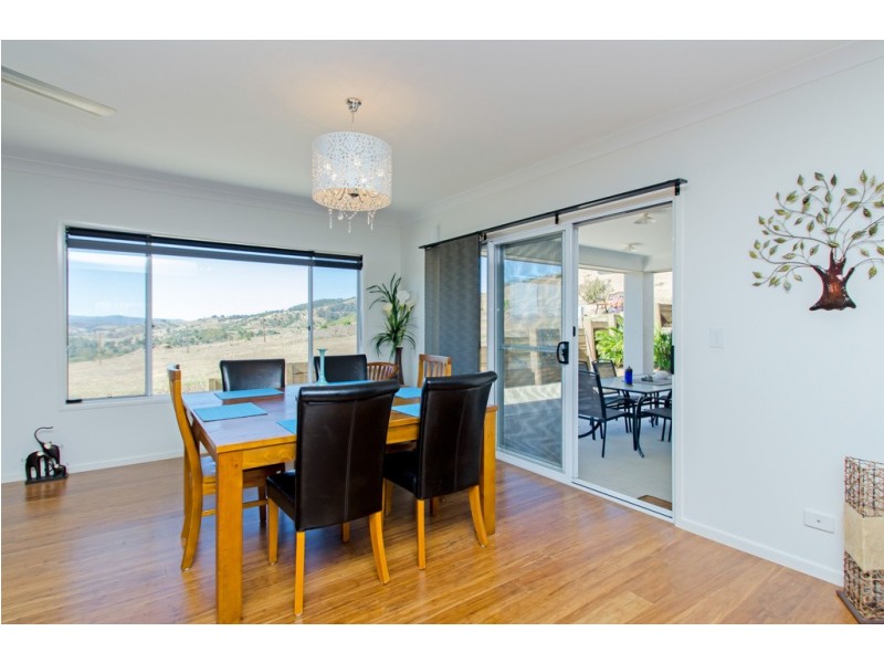 24 Brigalow St, Lowood QLD 4311