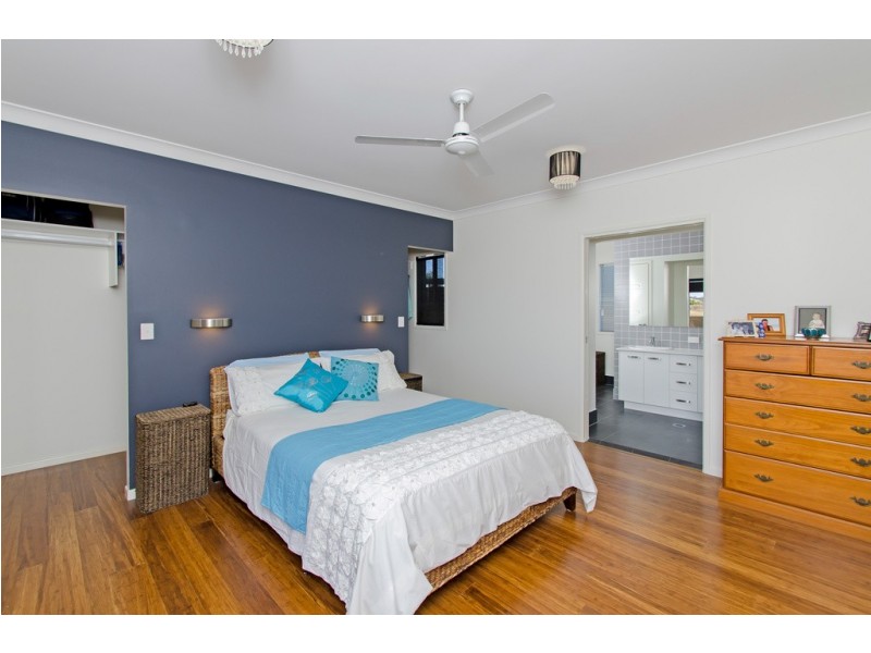 24 Brigalow St, Lowood QLD 4311