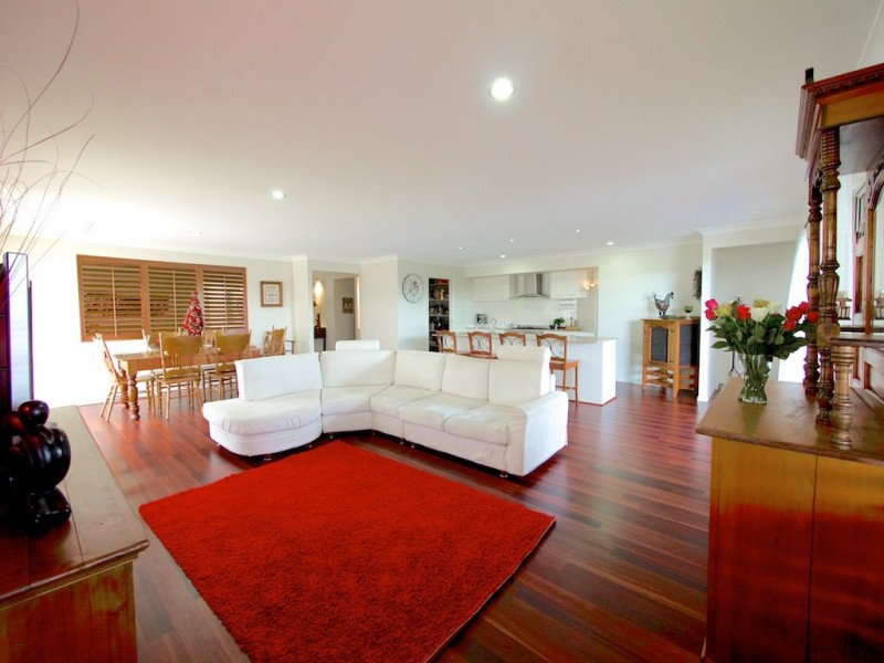 4 O’Donnell Street, Augustine Heights QLD 4300