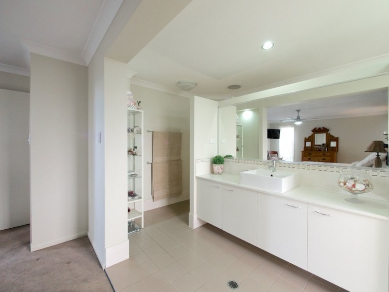 4 O’Donnell Street, Augustine Heights QLD 4300