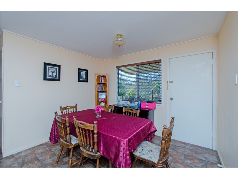 Blackstone QLD 4304