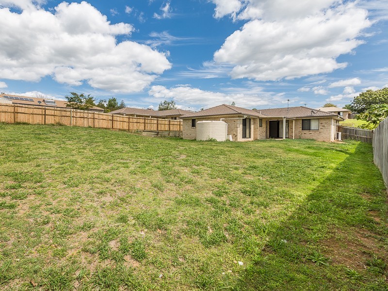 25 Ramsey Court, Lowood QLD 4311