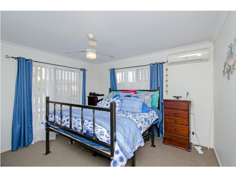 4 Honeyeater Pl, Lowood QLD 4311