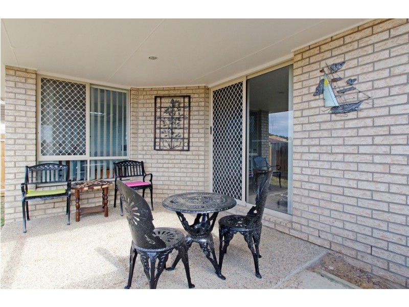 4 Honeyeater Pl, Lowood QLD 4311