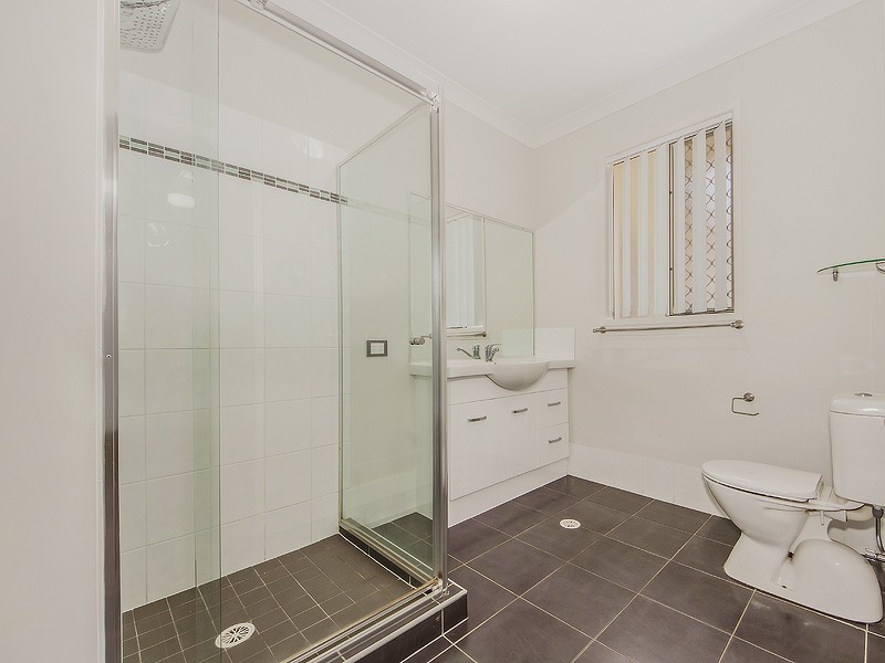 12 Lilly Crt, Yamanto QLD 4305