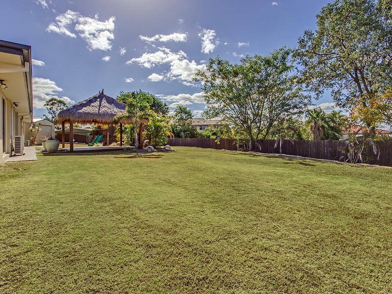 12 Lilly Crt, Yamanto QLD 4305