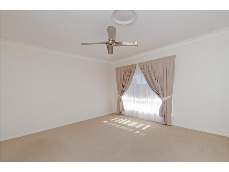 6 Overton Pl, Fernvale QLD 4306