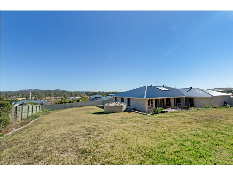 6 Overton Pl, Fernvale QLD 4306
