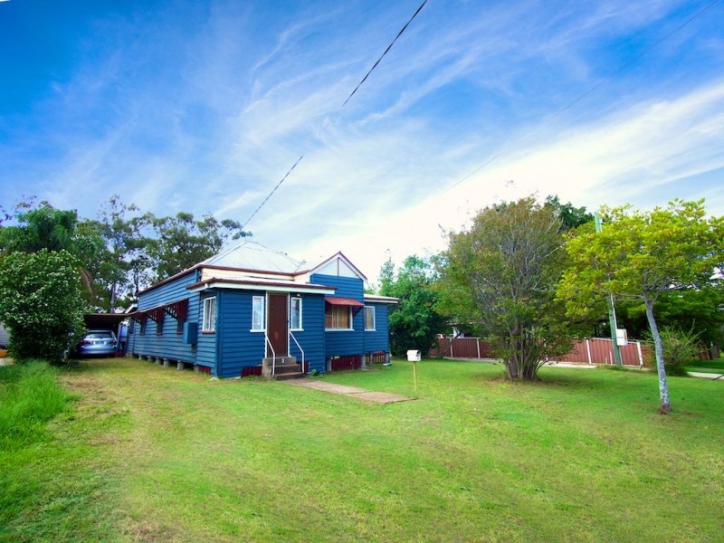 4 Richard Street, Dinmore QLD 4303