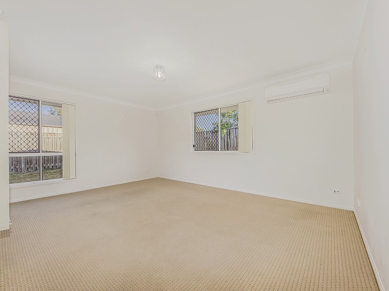 34 Eric Drive, Blackstone QLD 4304