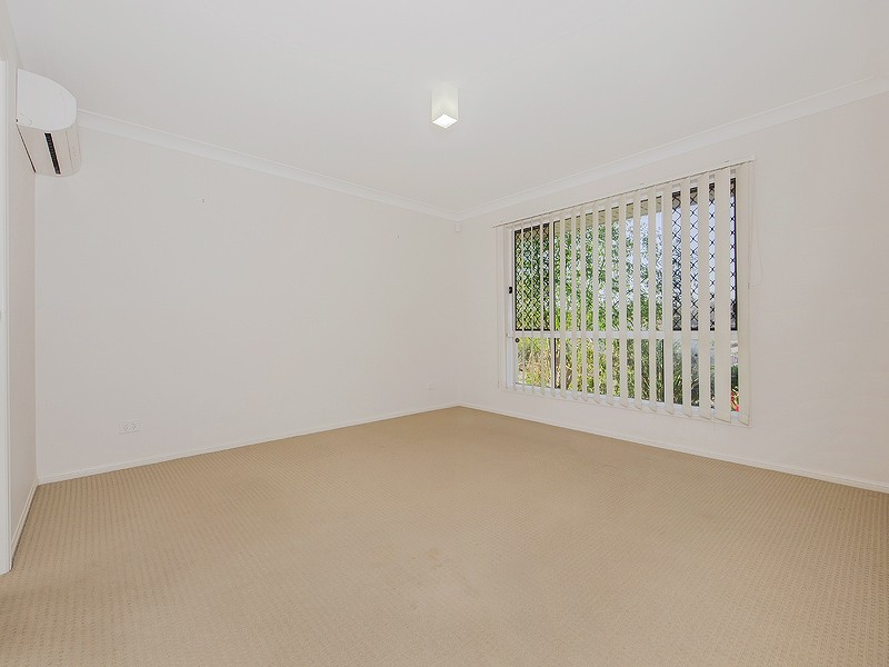 34 Eric Drive, Blackstone QLD 4304