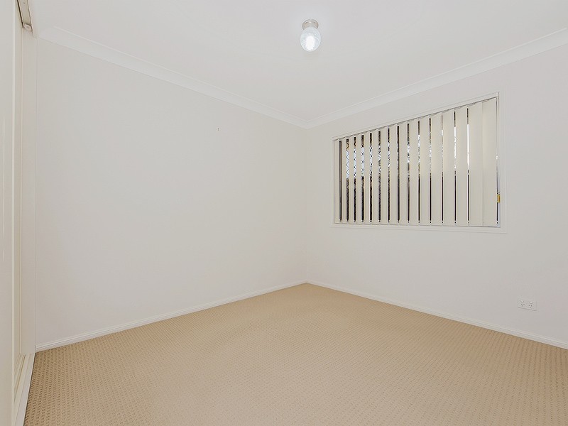 34 Eric Drive, Blackstone QLD 4304