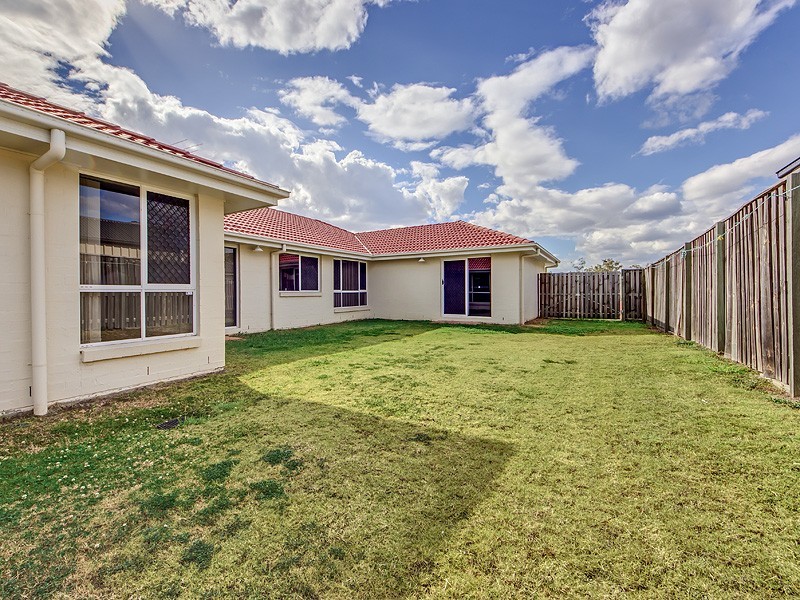 34 Eric Drive, Blackstone QLD 4304