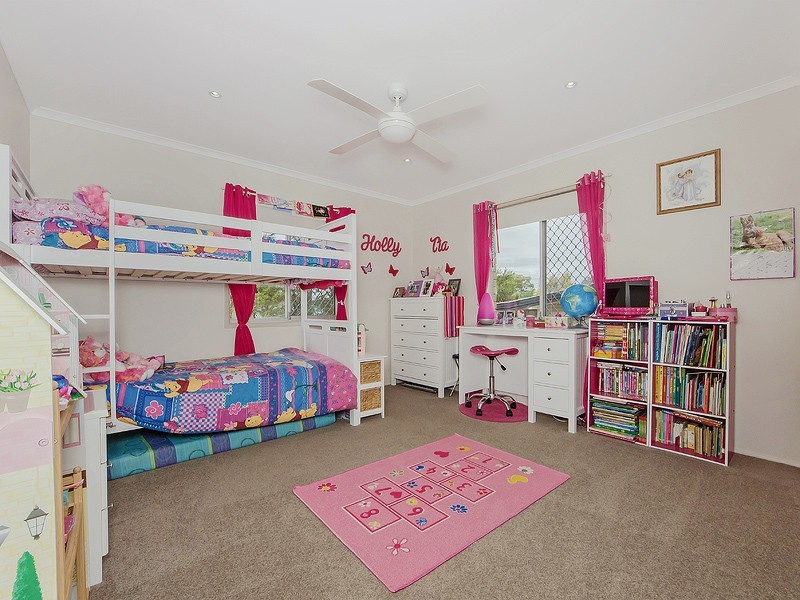 34 Mary Street, Flinders View QLD 4305