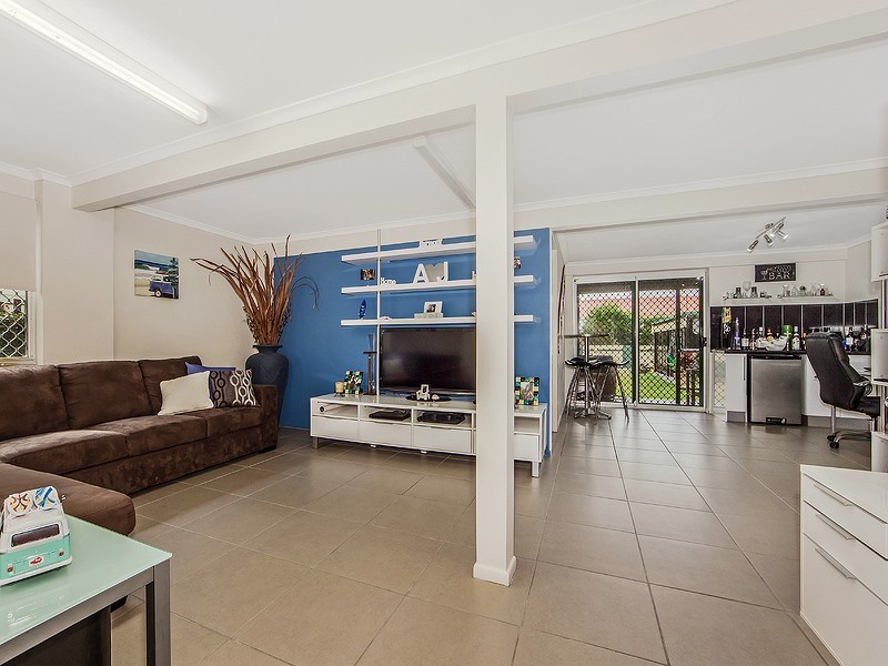 34 Mary Street, Flinders View QLD 4305