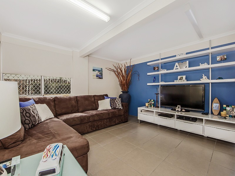 34 Mary Street, Flinders View QLD 4305