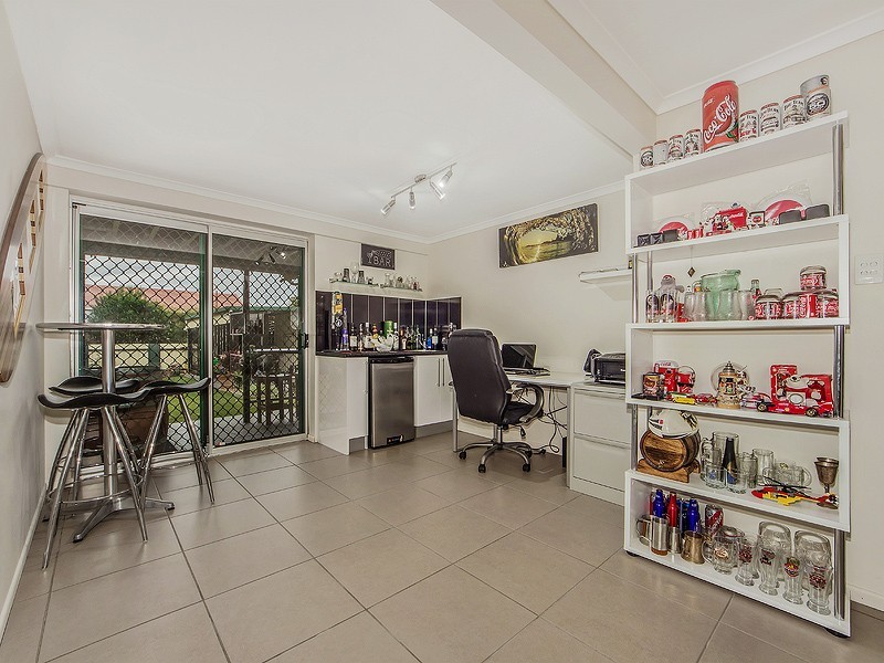 34 Mary Street, Flinders View QLD 4305