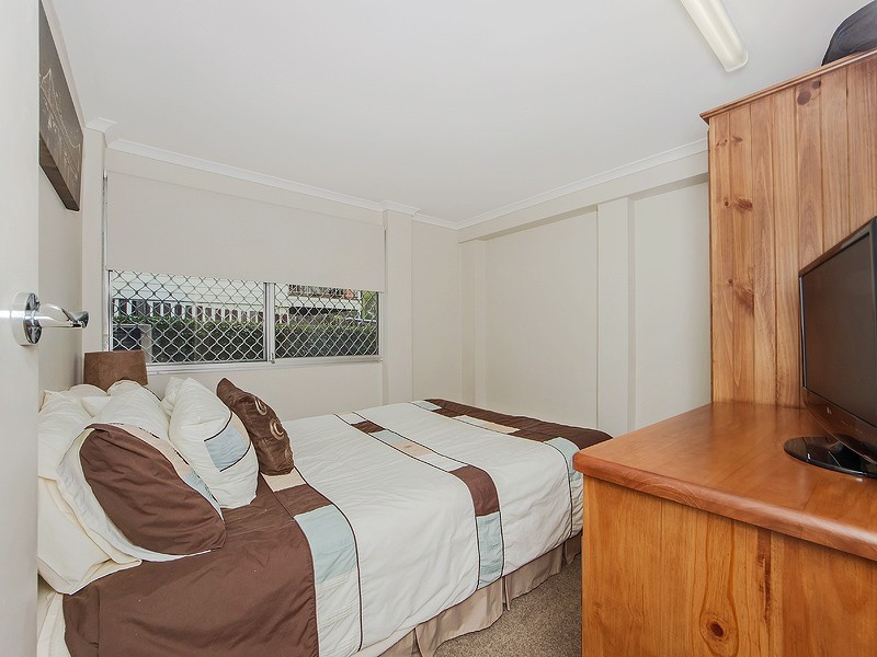 34 Mary Street, Flinders View QLD 4305