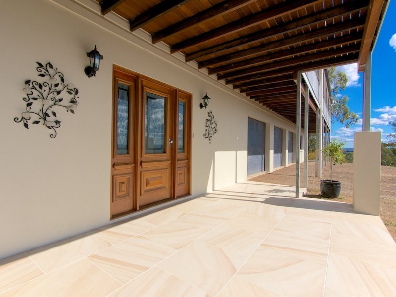 15 Taree Rd, Vernor QLD 4306