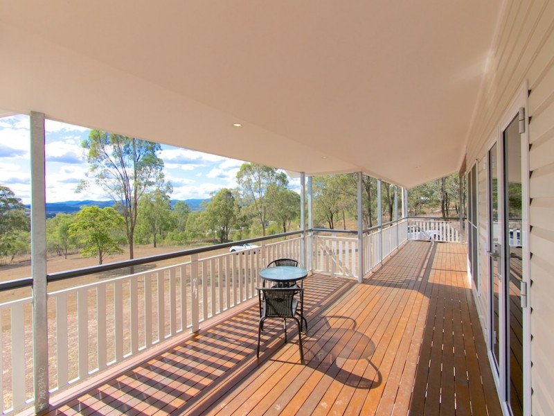 15 Taree Rd, Vernor QLD 4306