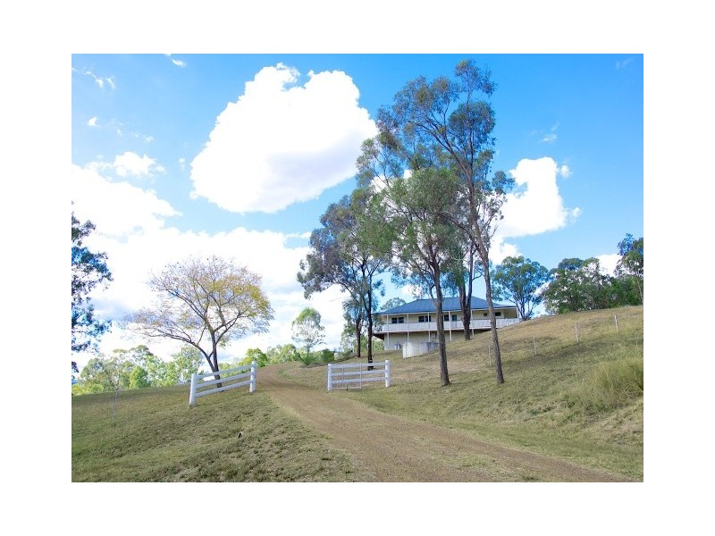 15 Taree Rd, Vernor QLD 4306