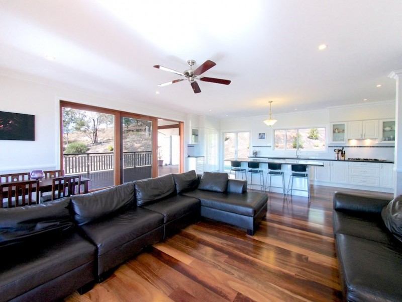 15 Taree Rd, Vernor QLD 4306