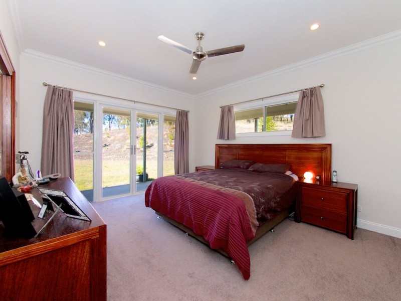 15 Taree Rd, Vernor QLD 4306