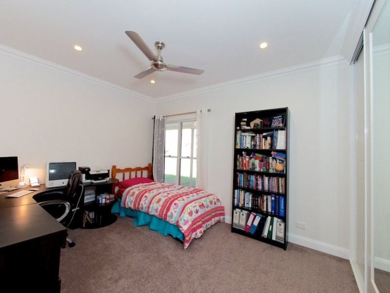 15 Taree Rd, Vernor QLD 4306