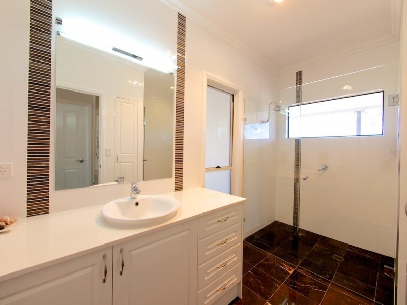 15 Taree Rd, Vernor QLD 4306