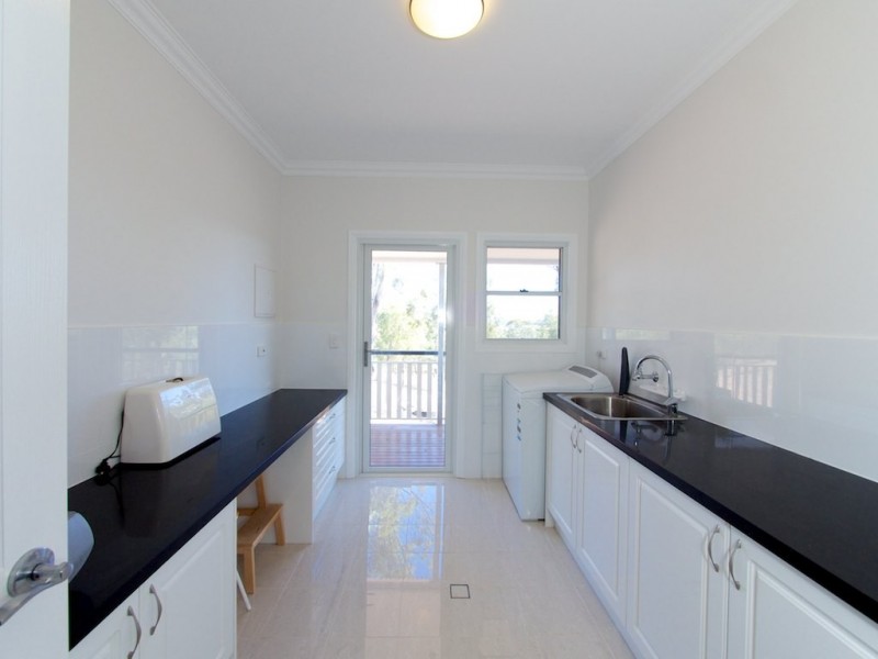 15 Taree Rd, Vernor QLD 4306