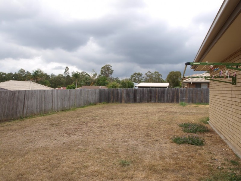 8 Bloom Way, Goodna QLD 4300