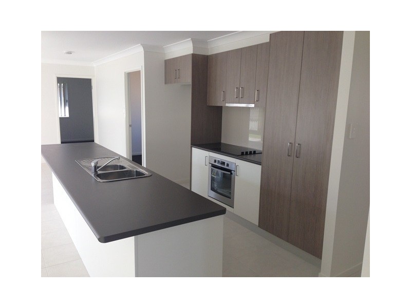 86 Windle Road, Brassall QLD 4305