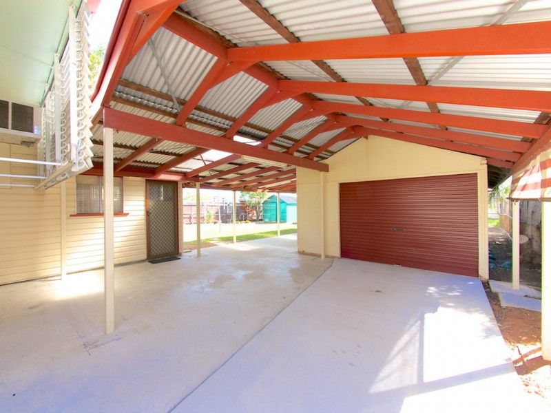 171 South Station Road, Silkstone QLD 4304